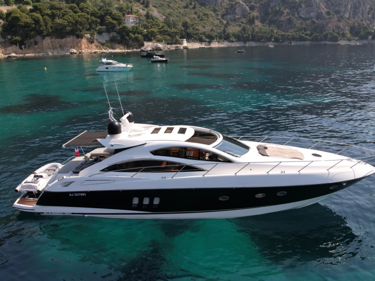 Pronajmout si Sunseeker Predator 62 v Beaulieu-sur-Mer