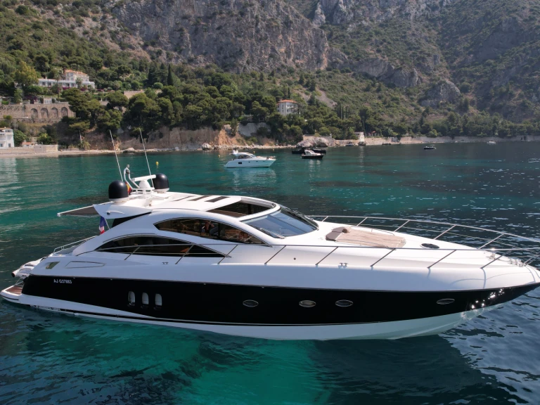 Pronájem Motorová loď v Beaulieu-sur-Mer -Sunseeker Predator 62