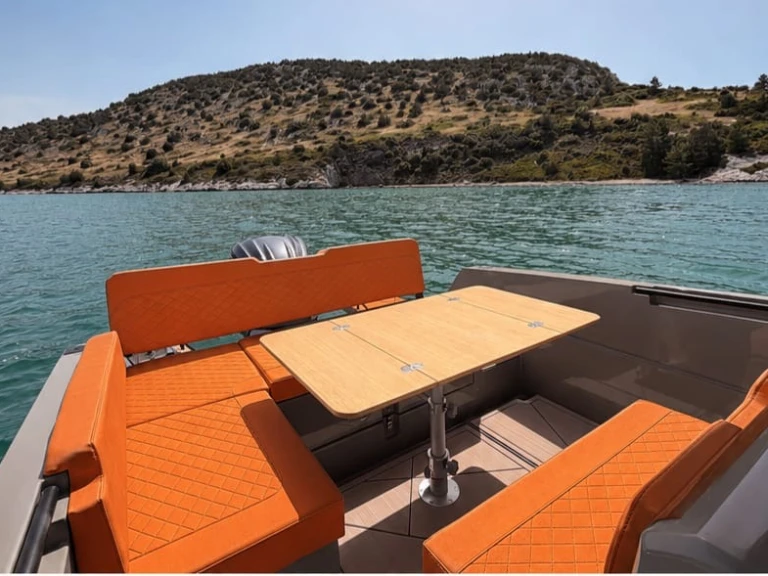 Pronajmout si Protagon Space 25 v Zakynthos 