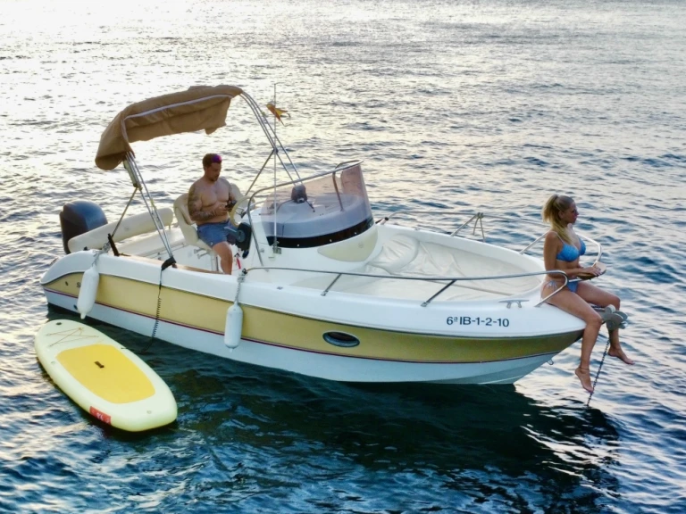 Pronájem lodi Astus Boats 22 v Sant Antoni de Portmany na Samboatu