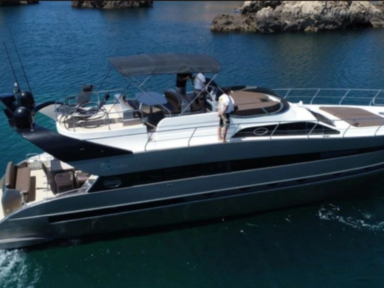 Pronajmout si Conam 60  v Villefranche-sur-Mer