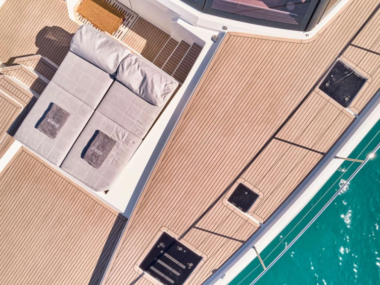 Pronájem Jachta Fountaine Pajot s licencí
