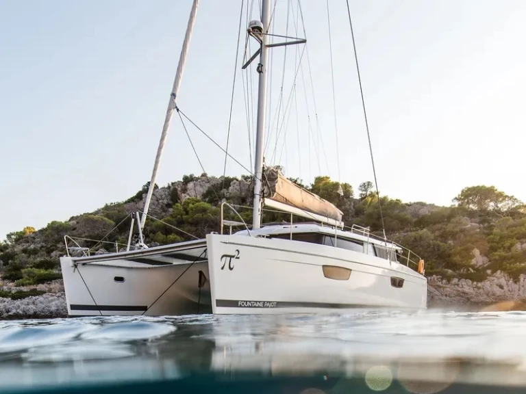 Pronájem Katamarán Fountaine Pajot s licencí