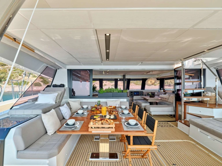 Pronajmout Katamarán se skipperem či ne Fountaine Pajot v Nea Peramos