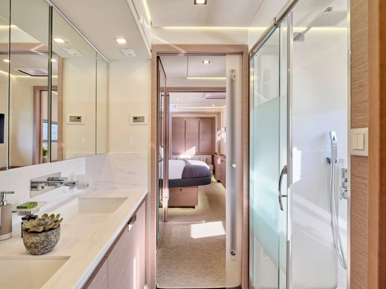 Pronájem lodi Alimos lákavé ceny Fountaine Pajot Power Alegria 67 (4 cab)