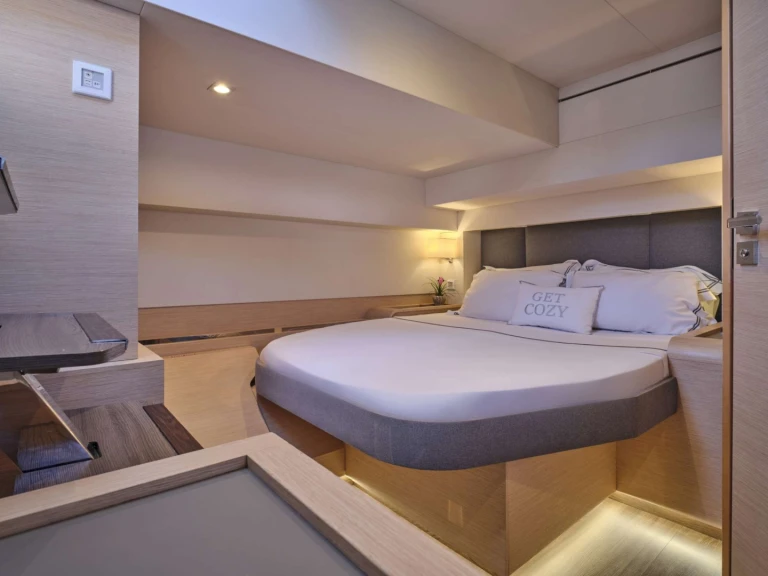 Fountaine Pajot Fountaine Pajot Alegria 67 (5 cab) jednotlivci a charterové společnosti v Nea Peramos