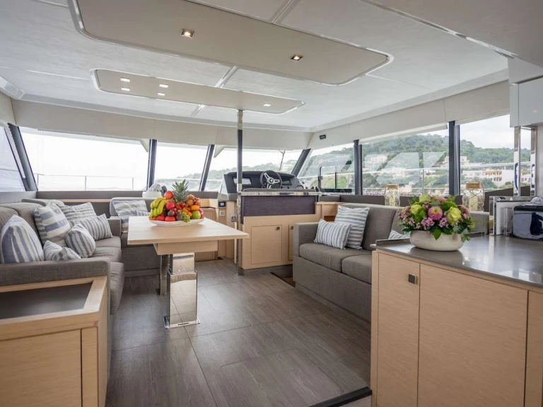 Pronájem jachty v Nea Peramos -Fountaine Pajot Fountaine Pajot MY 44 na Samboatu
