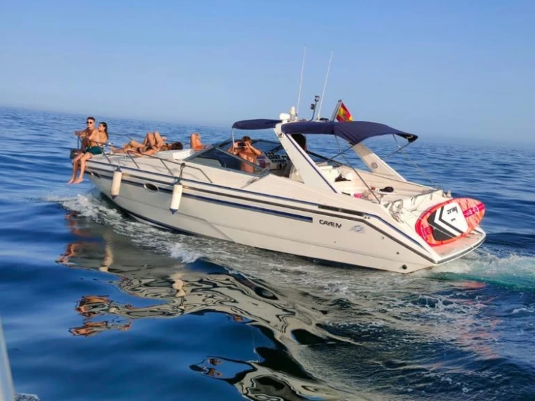 Pronajmout si Glastron Riviera 350 IV v Marbella