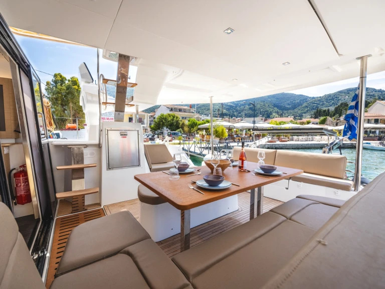 Pronájem Katamarán v Fiskárdo -Fountaine Pajot FP 41