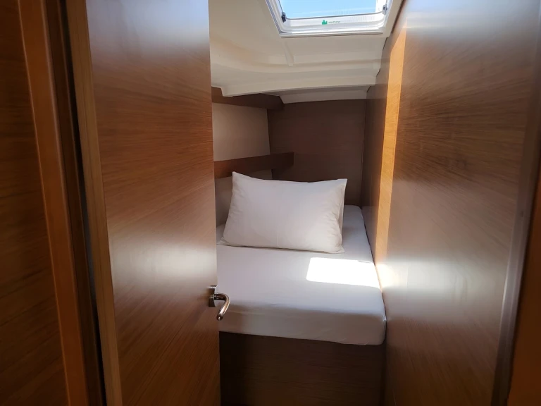 Pronájem Plachetnice Jeanneau s licencí