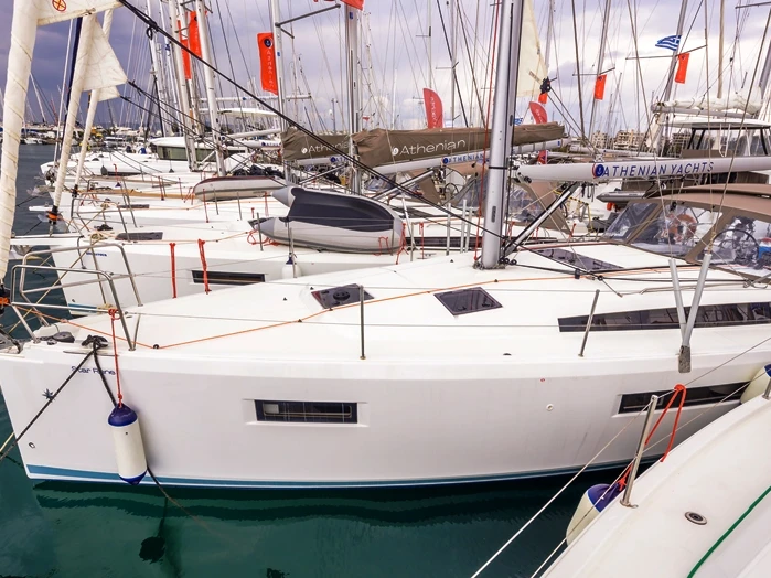 Pronájem lodi Jeanneau Sun Odyssey 410 v Lavrio na Samboatu