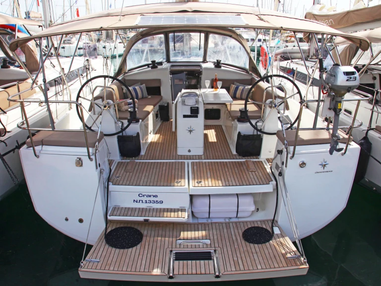 Pronajmout si Jeanneau Sun Odyssey 440 v Preveza
