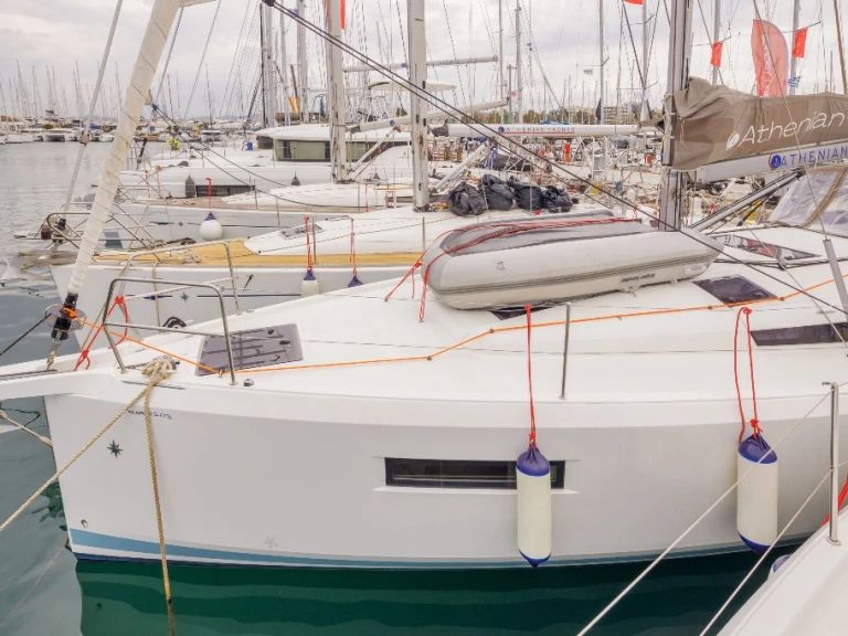 Pronájem lodi Nea Peramos lákavé ceny Sun Odyssey 440