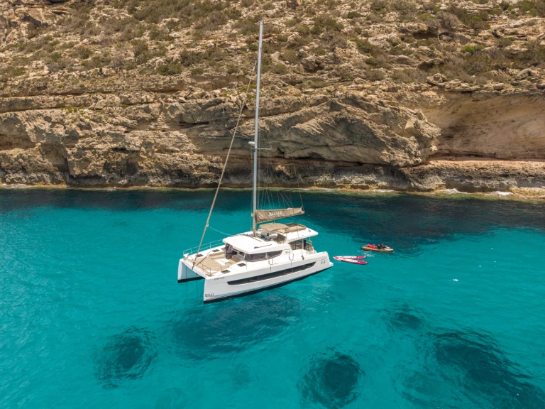 Katamarán k pronájmu v Ibiza Town za nejlepší cenu