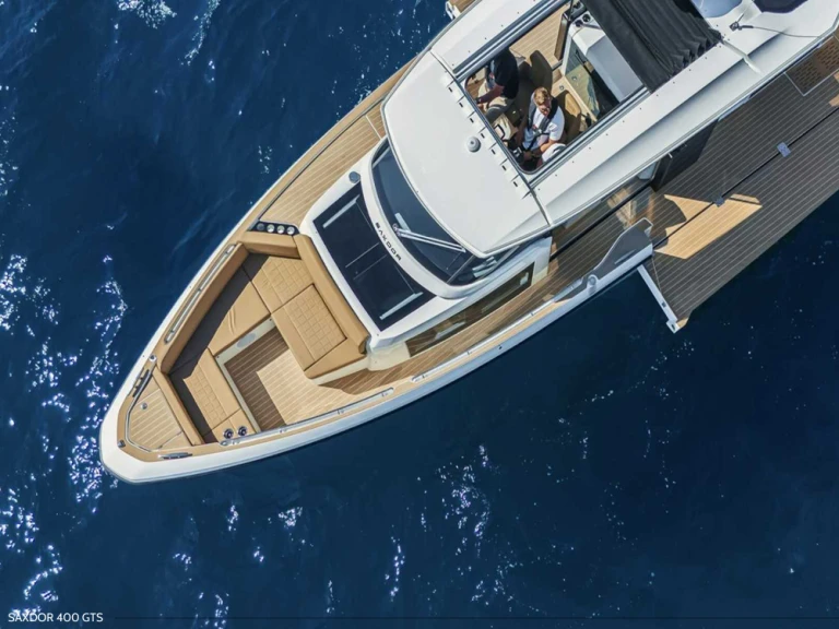 Pronájem lodi Ibiza Town lákavé ceny SAXDOR 400 GTS