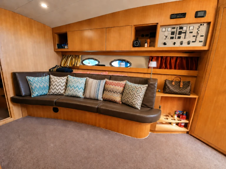 Motorová loď k pronájmu v Portofino za nejlepší cenu