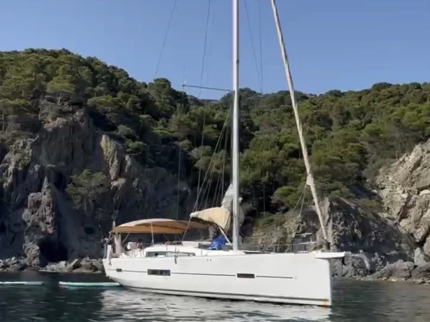 Pronájem lodi Dufour Dufour 520 Grand Large v La Seyne-sur-Mer na Samboatu