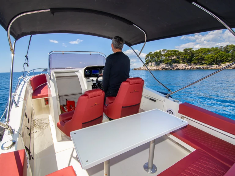 Pronajmout Motorová loď se skipperem či ne Atlantic v Dubrovník