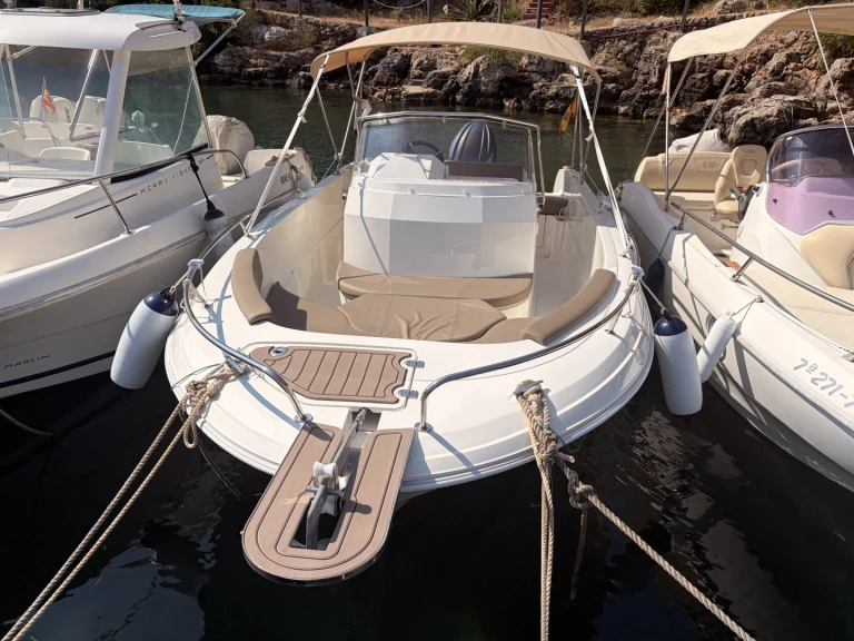 Pronajmout Motorová loď se skipperem či ne Pacific Craft v Ciutadella de Menorca