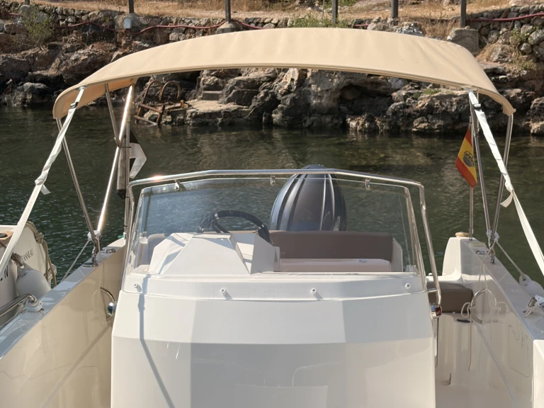 Pacific Craft Pacific Craft 625 Open jednotlivci a charterové společnosti v Ciutadella de Menorca