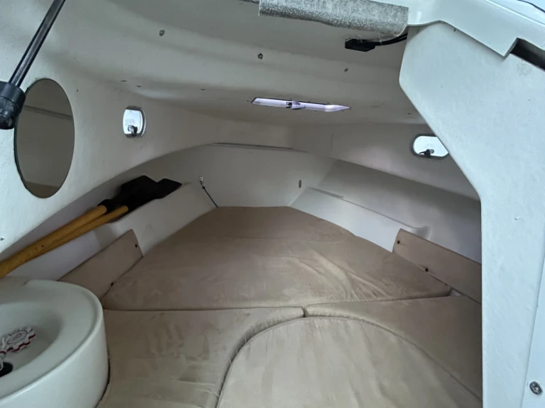 Motorová loď k pronájmu v Le Cap d'Agde za nejlepší cenu
