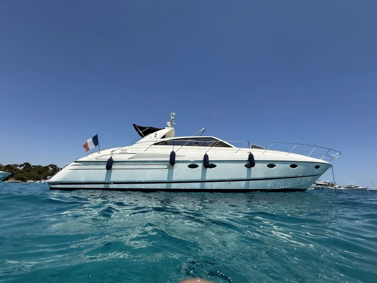 Pronajmout si Princess Princess V52 v Cannes