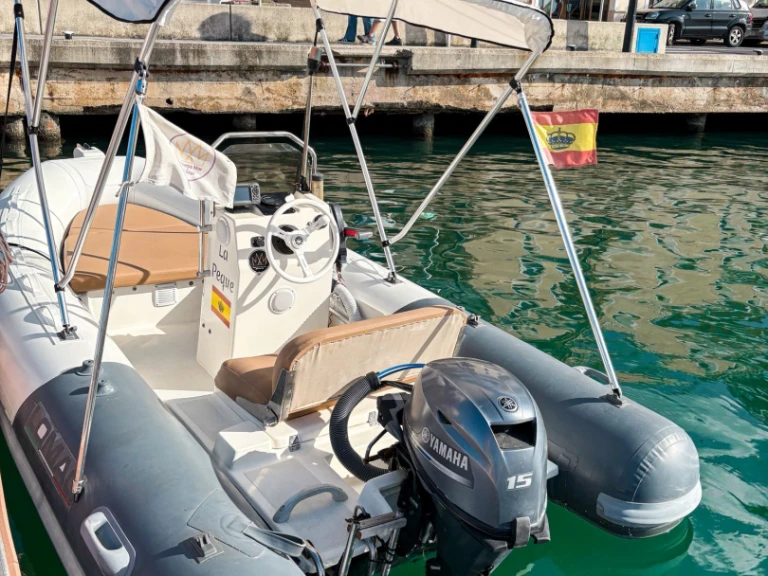 Pronájem lodi Lomac Lomac 400 Open GL v Mahon na Samboatu