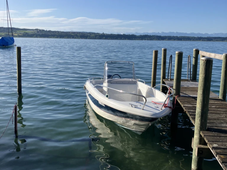 Pronájem jachty v Twann -Finmaster 4900 na Samboatu