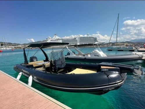Pronájem lodi Capelli Tempest 770 v Ajaccio na Samboatu