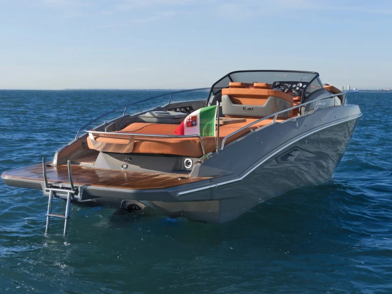 Pronájem lodi Cranchi E30 v Olbia na Samboatu