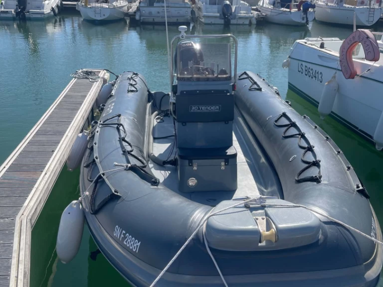 Pronajmout Polotuhá loď se skipperem či ne 3D Tender v Les Sables-d'Olonne