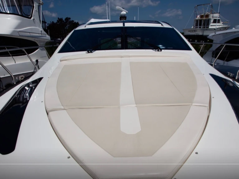 Pronájem lodi Marquis 500 v Saint-Tropez na Samboatu