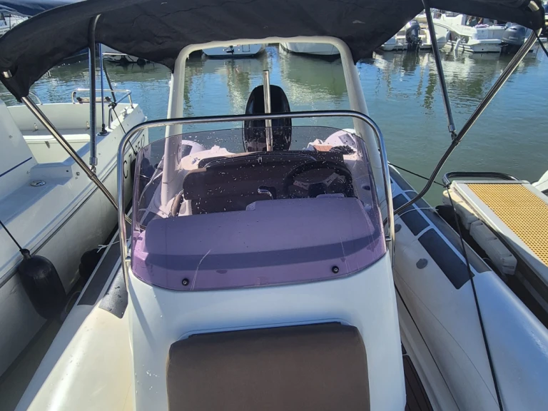 Pronájem lodi Brig Eagle 650 v Arcachon na Samboatu
