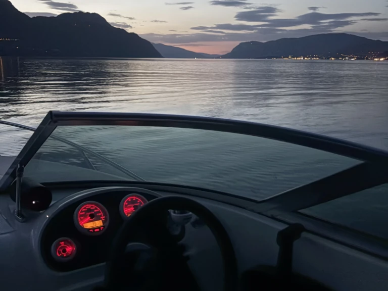 Pronájem jachty v Viviers-du-Lac -Astromar LC595 na Samboatu