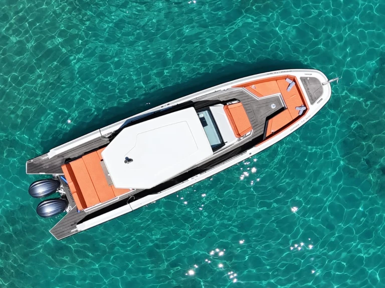 Pronajmout si Protagon 33 v Zakynthos 