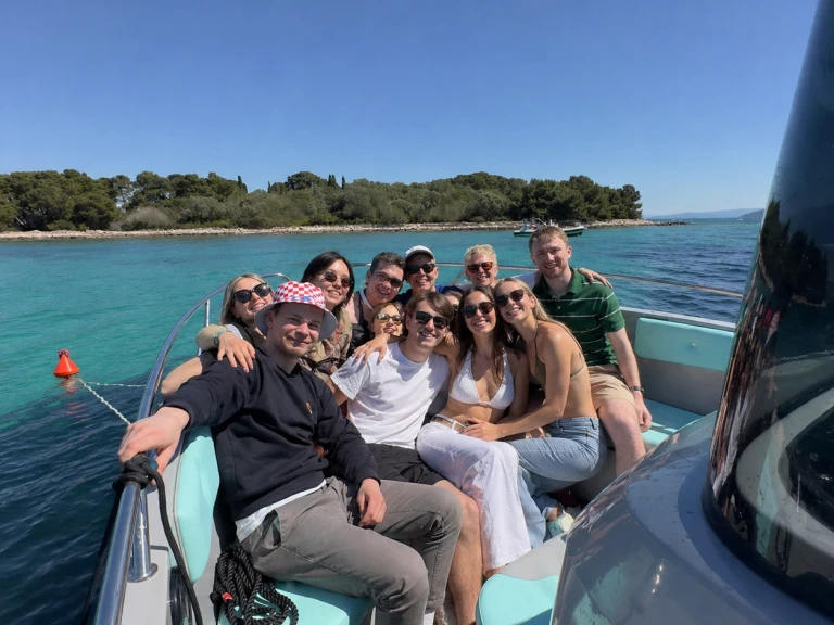 Pronájem lodi Split lákavé ceny Cap Camarat 7.5 CC Style