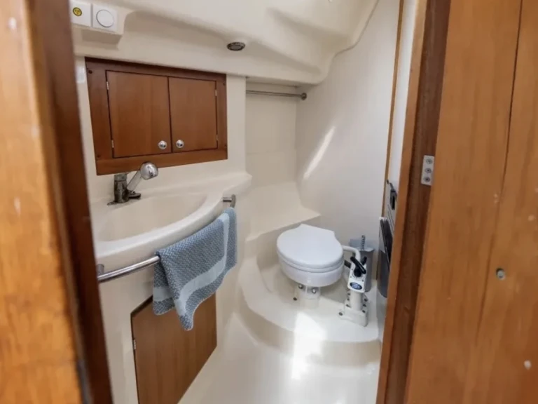 Elan Impression 384 jednotlivci a charterové společnosti v Preveza