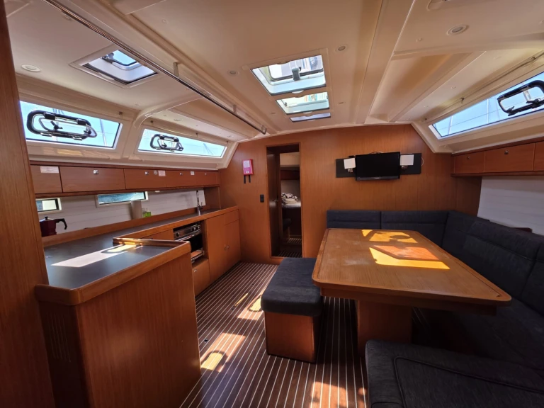 Pronájem Plachetnice v Novi Vinodolski -Bavaria Cruiser 46