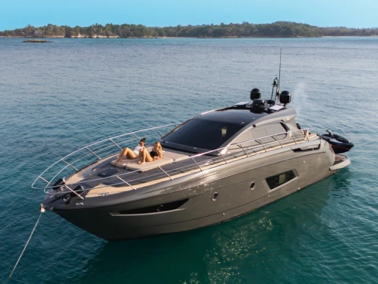 Pronájem lodi Panama City Beach lákavé ceny Azimut 50