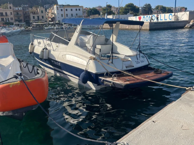 Motorová loď k pronájmu v Palermo za nejlepší cenu