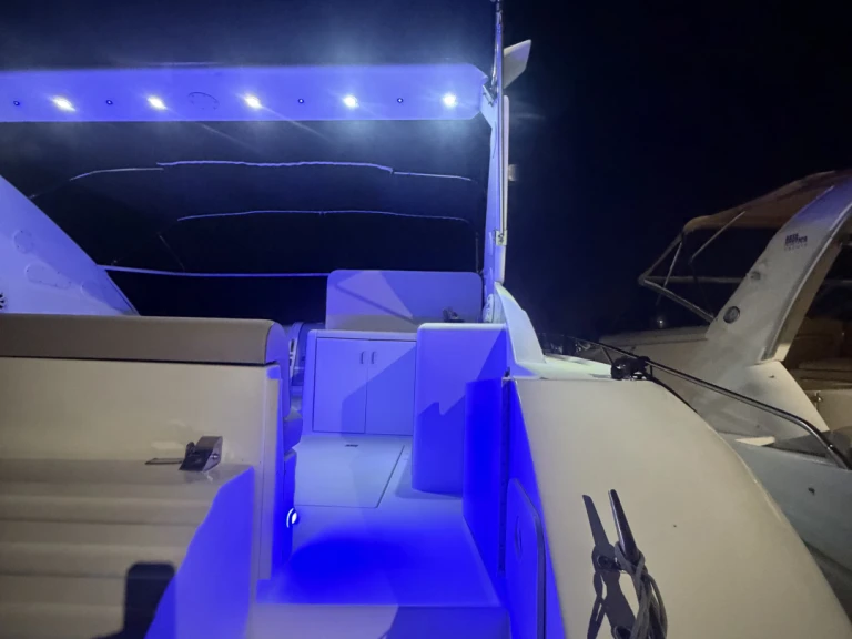 Pronájem lodi Trojan Carver 440 v Terracina na Samboatu