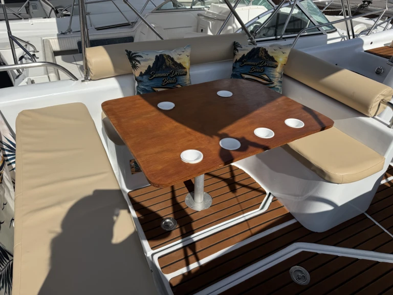 MLS BOATS MLS 705 BP jednotlivci a charterové společnosti v San Antonio Port