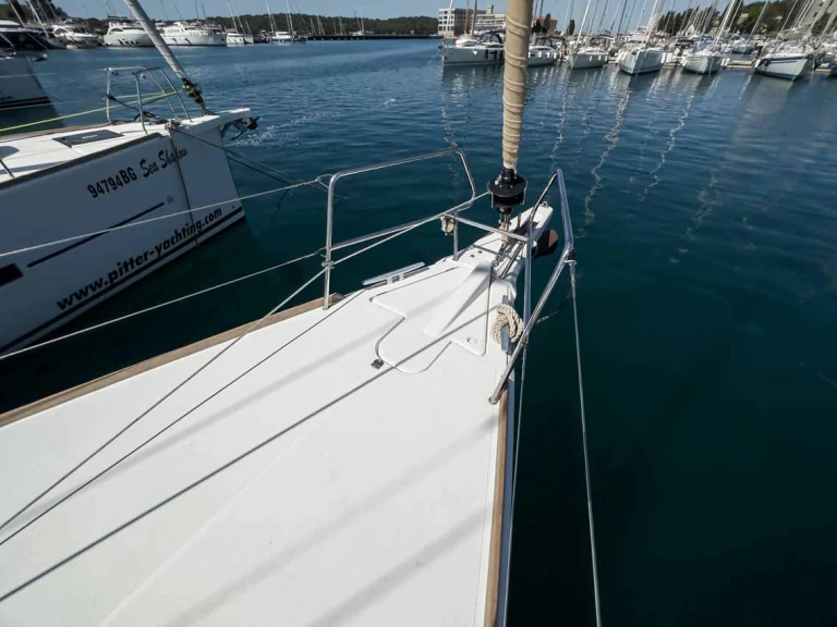 Pronájem lodi Pula lákavé ceny Sun Odyssey 449