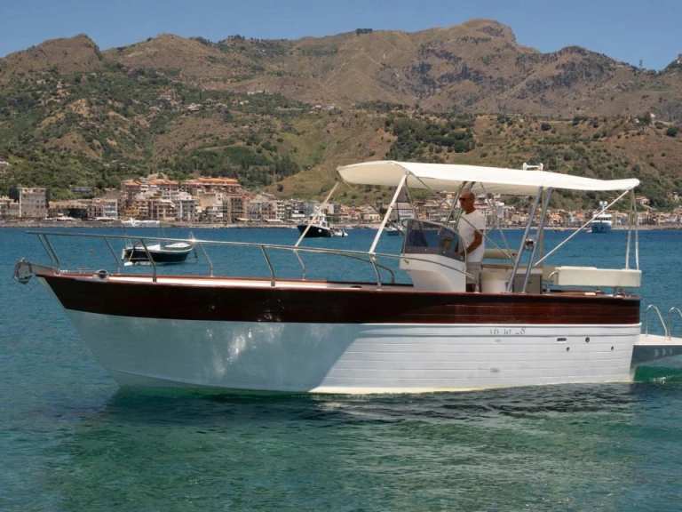 Pronájem Motorová loď v Giardini-Naxos -viveur 28 open
