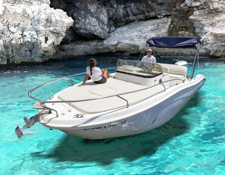 Pronájem lodi Allegra 21 SUN v Cala d'Or na Samboatu