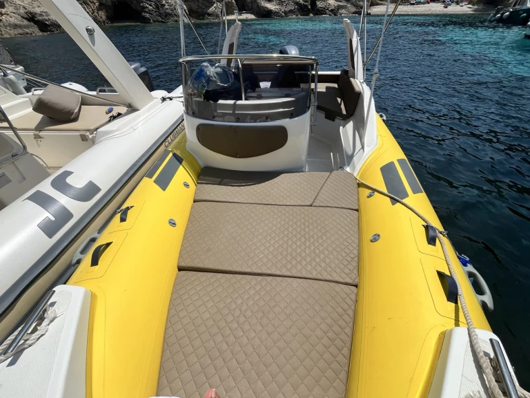 Pronájem lodi Aquamax B23F v Hvar  na Samboatu