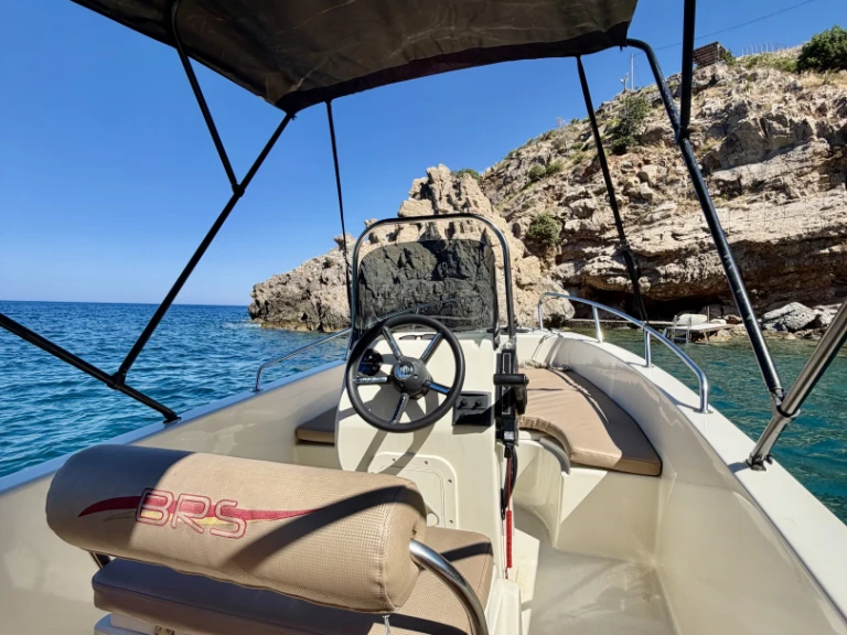 Pronajmout si BRS BRS500 v Heraklion Municipality