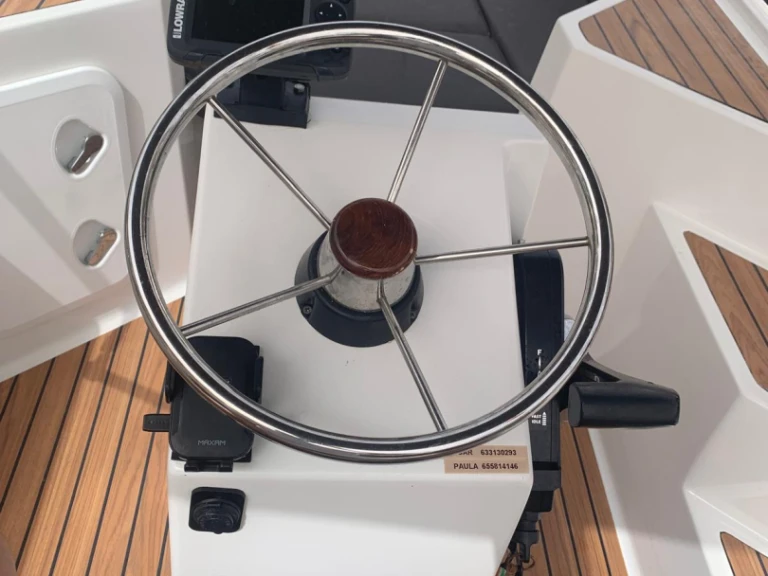 Silver Yacht Silver 495 jednotlivci a charterové společnosti v Sant Tomàs