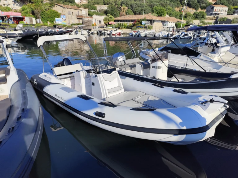 Pronájem jachty v Porto-Vecchio -Zodiac Medline na Samboatu