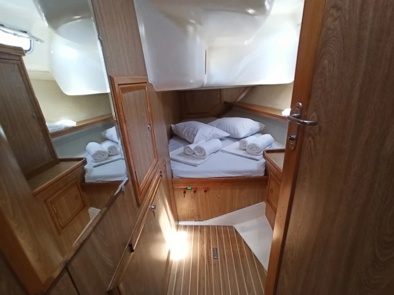 Ocean Yachts Ocean Star 51.2 jednotlivci a charterové společnosti v Kalamata